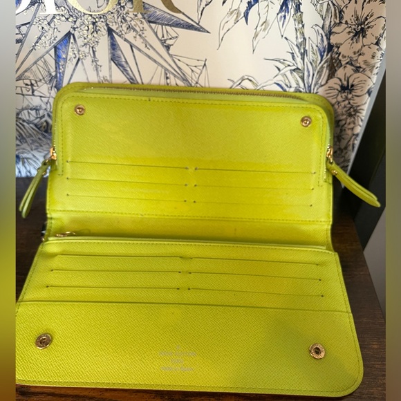Authentic Louis Vuitton Multicolor Murakami Lime Green Insolite Wallet Clutch - Picture 7 of 7